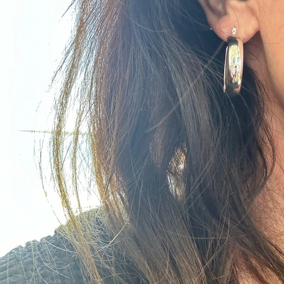 Gorgeous Sterling Silver Hoops retail $49 - Picture 3 of 4